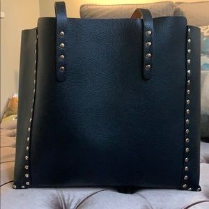 🖤 BLACK AMD GOLD ZARA TOTE- REVERSABLE 🖤